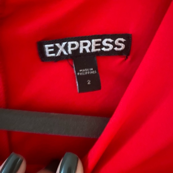 Express red mini dress with cut out - Picture 4 of 5